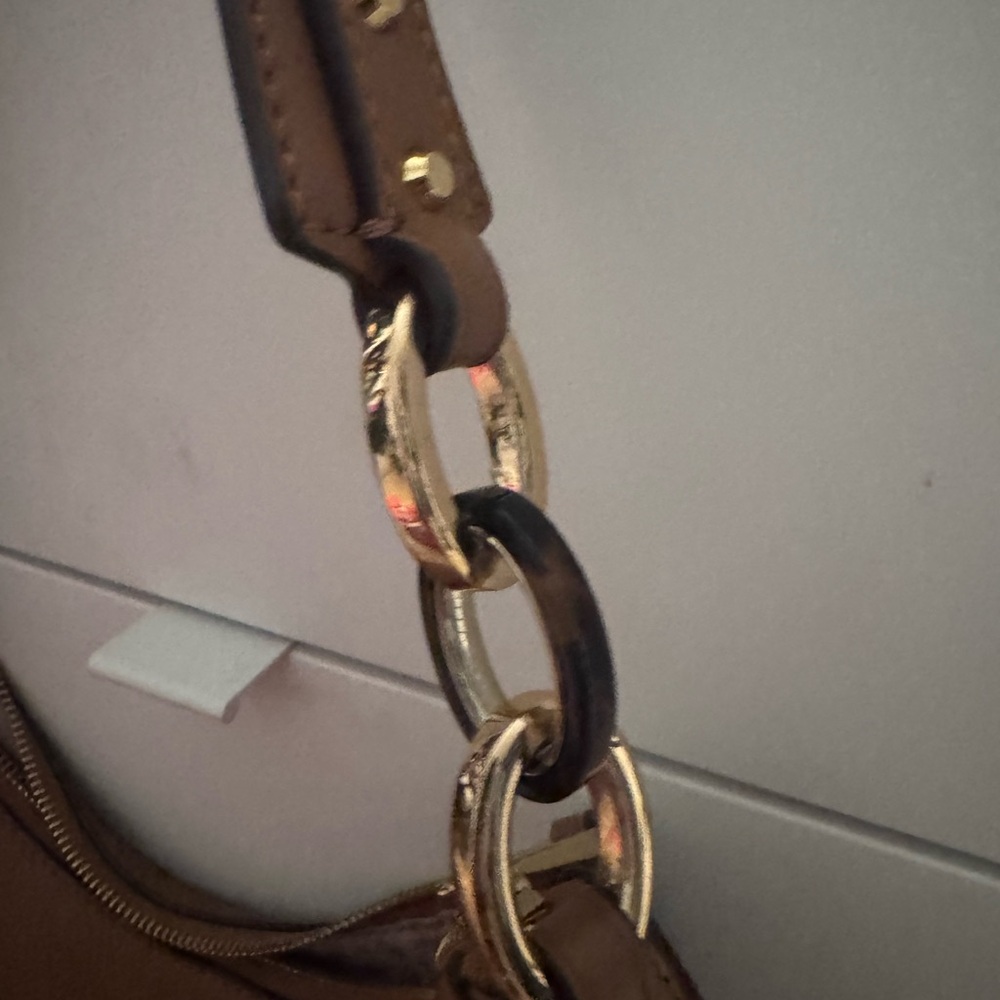 Michael Kors Chocolate Brown Leather Hobo Bag – Classic Everyday Shoulder Bag - Picture 3 of 9
